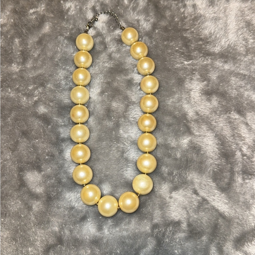 Vintage Elegant Gold Pearl Necklace
